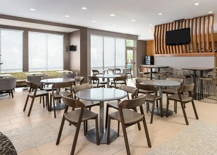 Springhill By Marriott South At River Ranch 3*